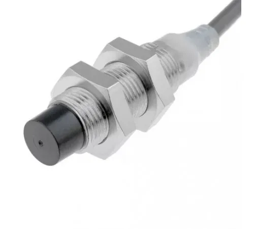 Датчик индуктивный Omron E2A-M12KN08-WP-B1 10M